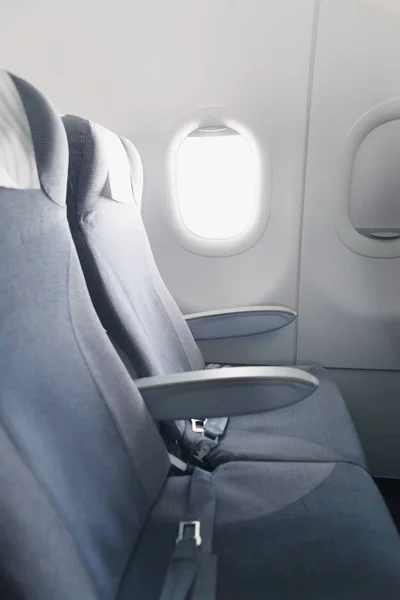 Fluggastsitze Und Seitenfenster — Stockfoto