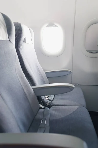 航空会社の乗客の座席と側窓 — ストック写真