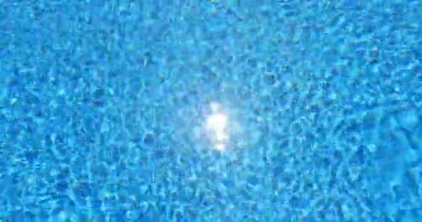 Increspature Acqua Riflettori Solari Piscina Sfondo Blu Loop Ready — Video Stock