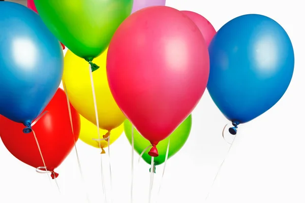Multicolore gruppo palloncini d'aria su sfondo bianco — Foto Stock