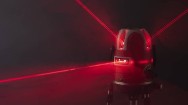 lazer seviyesi aracı duman kırmızı ışık ışınları