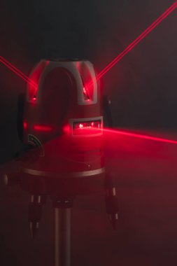 lazer seviyesi aracı duman kırmızı ışık ışınları
