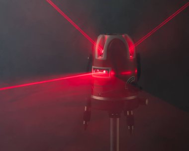 lazer seviyesi aracı duman kırmızı ışık ışınları