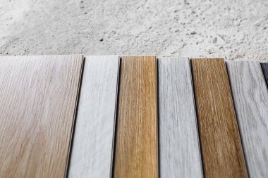 Beton zemindeki döşeme varyasyonlarını kapla