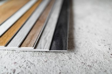 Beton zemindeki döşeme varyasyonlarını kapla