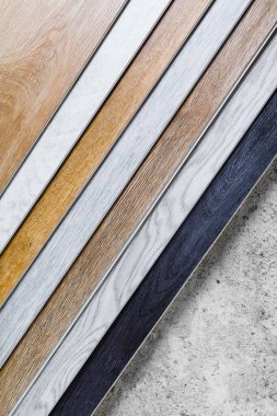Beton zemindeki döşeme varyasyonlarını kapla