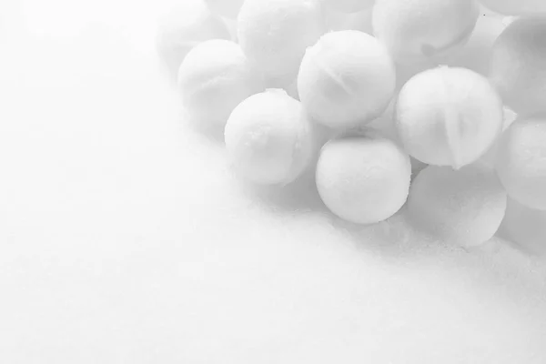 Veel Sneeuwballen Witte Sneeuw Achtergrond Met Kopieerruimte — Stockfoto