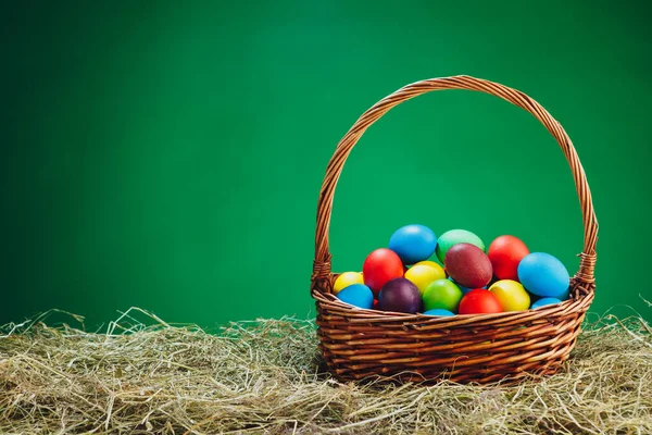 Easter Basket Multicolor Eggs Green Background — Stock Photo, Image
