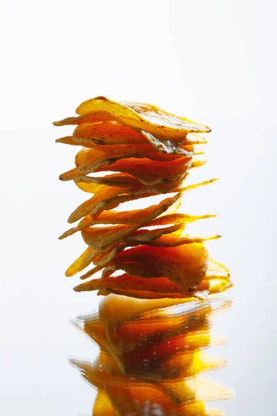 Mexikanska Nachos Tortilla Chips Stack Vit Bakgrund — Stockfoto