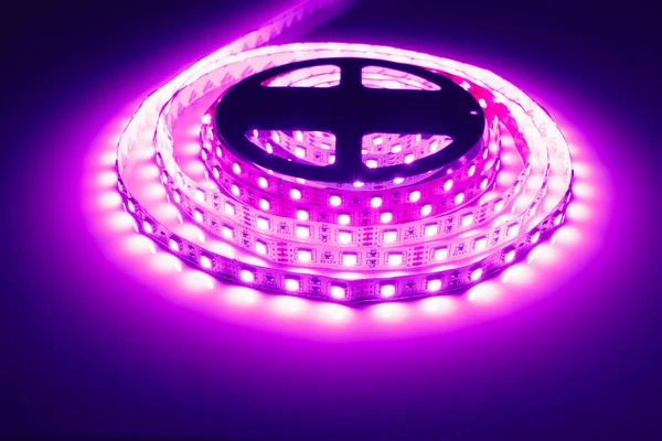 Світлодіодний Стрічковий Фіолетовий Світловий Рулон — стокове фото