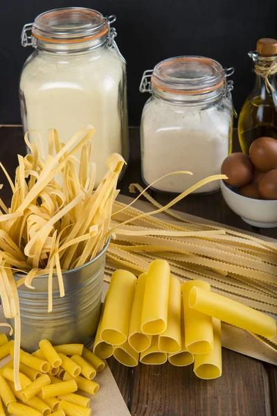 Assortment of homemade fresh egg pasta — Stock Photo, Image