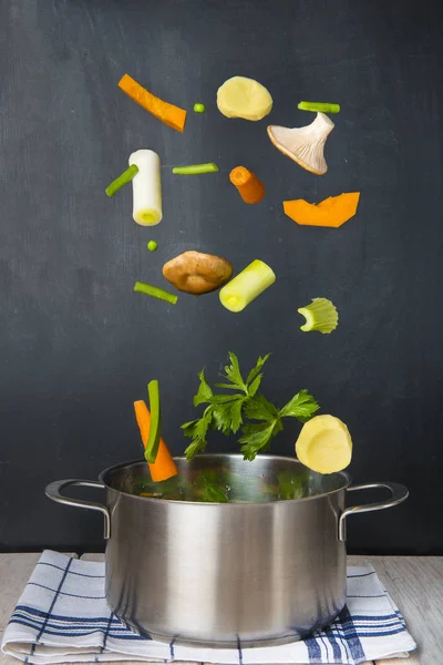 Fresh Vegetables Cook Soup Falling Pot — Stock Photo, Image