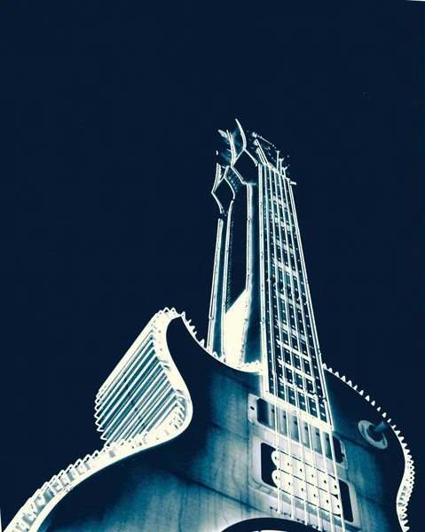 Große Blaue Gitarre Mit Blick Nach Oben Stockbild