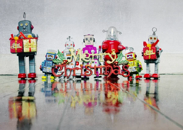 Ретро Роботы Подарками Старом Деревянном Полу Отражением — стоковое фото
