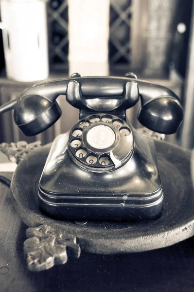 Siyah vintage telefon — Stok fotoğraf