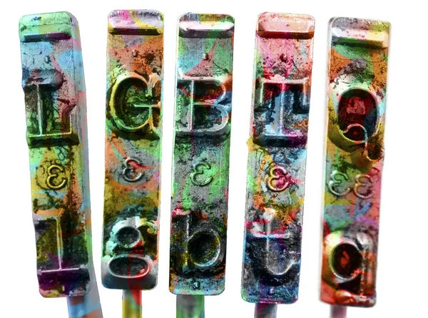 Texto LGBTQ con viejos martillos de máquina de escribir —  Fotos de Stock