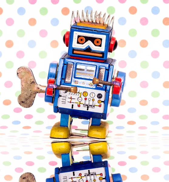 Kleines blaues Roboterspielzeug aus nächster Nähe — Stockfoto