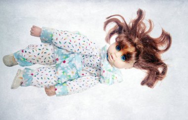 Çılgın, yaşlı bebek. 