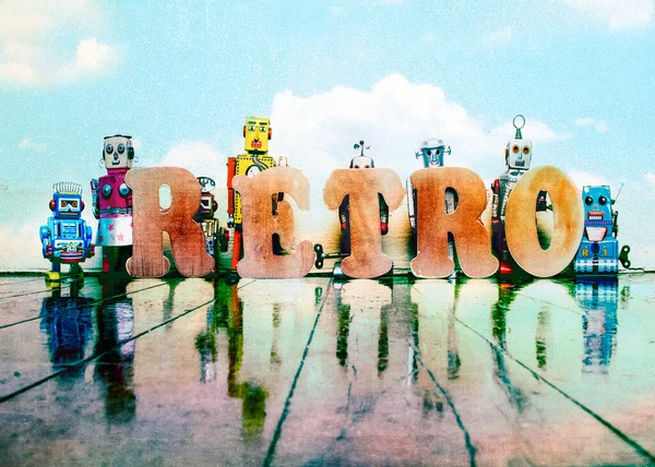 Word Retro Tit Wooden Letters Retro Robot Toys Old Wooden — Fotografia de Stock