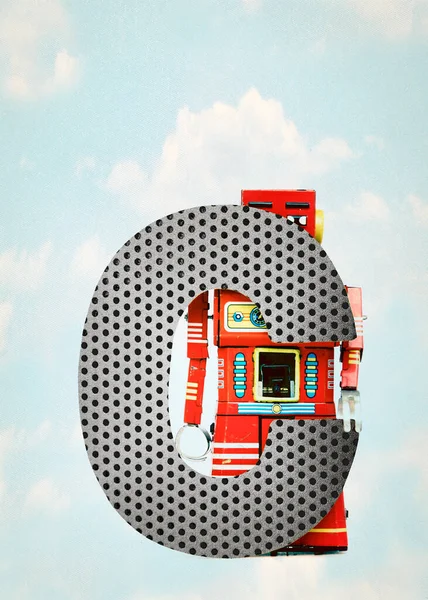 Ретро Робот Іграшки Тримає Велику Літеру — стокове фото