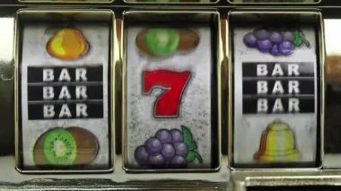  retro slot makinesi makro 777