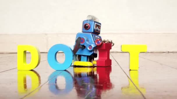 ロボットの変更をしないでくださいN — ストック動画