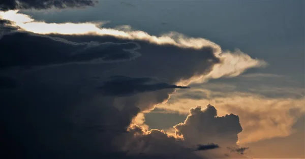 Nuages Spectaculaires Coucher Soleil Image — Photo