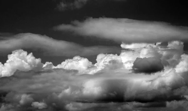 Wolken Himmel Mononochromes Bild Klimawandelkonzept — Stockfoto