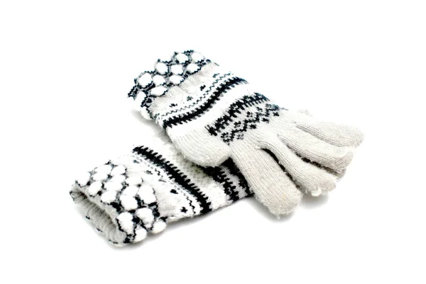Gebrauchte Weibliche Winterhandschuhe Auf Weiß — Stockfoto