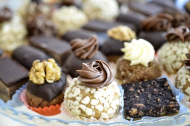 çeşitli ev yapımı bonbon