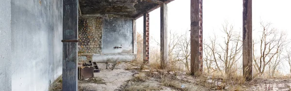 マケドニアの古い放棄された廃墟ホテル — ストック写真