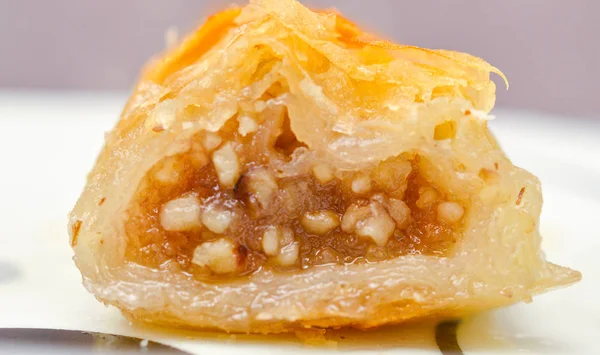 Oriental turkish manis digulung baklava — Stok Foto