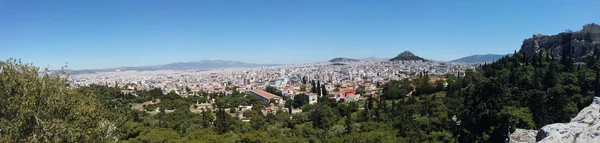Aten, Grekland-maj 5, 2019: panoramautsikt över en grekisk landmärke på Akropolis i Aten, Grekland. — Stockfoto