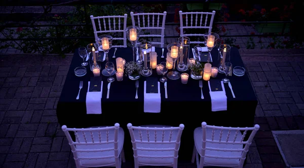 Diner Tafel Een Bruiloft Door Avond Afbeelding — Stockfoto