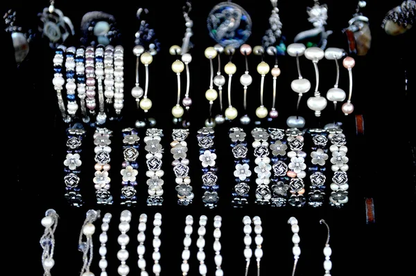 Cheap Fashion Bracelets Sale Bazaar Image — Stock Photo, Image