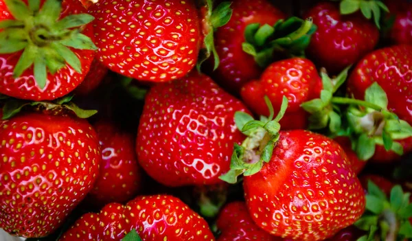 Fragole Fresche Vendita Mercato — Foto Stock