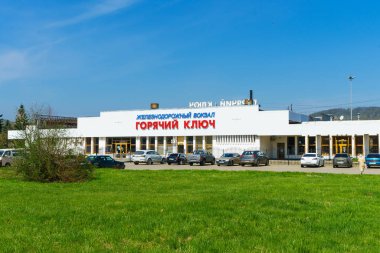 Goryachiy Klyuch, Rusya Federasyonu - 07 Nisan 2018: Tren istasyonu, Goryachiy Klyuch, Rusya Federasyonu 