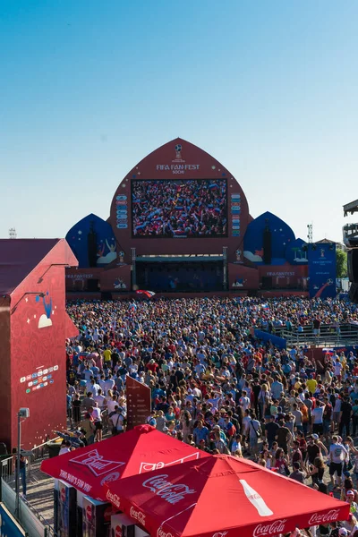 Sochi Rusia Junio 2018 Copa Mundial Fifa Aficionados Fútbol Plaza — Foto de Stock