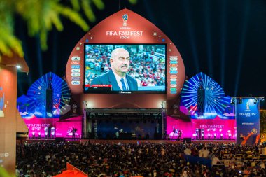 Soçi, Rusya - 7 Temmuz 2018: Futbol taraftarları kare. Sochi içinde 2018 sırasında FIFA Dünya Kupası