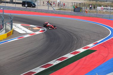 SOCHI, Rusya - 31 Temmuz 2016; Rus Formula 1. Sochi Autodrome 'da yeterlilik yarışları. İnanılmaz Sochi Şehir Yarış Gösterisi