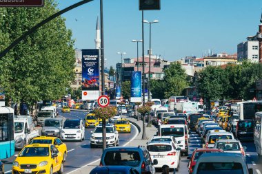 Istanbul, Türkiye, 11 Temmuz 2017: Trafik sıkışıklığı tarihi merkezi Istanbul'da
