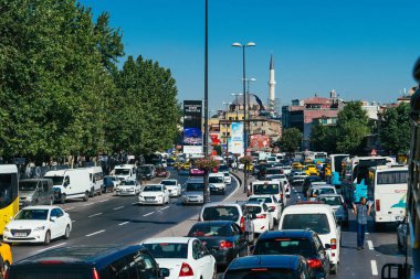 Istanbul, Türkiye, 11 Temmuz 2017: Trafik sıkışıklığı tarihi merkezi Istanbul'da