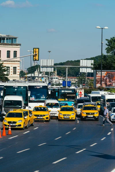 Istanbul Turchia Luglio 2017 Traffico Nel Centro Storico Istanbul — Foto Stock