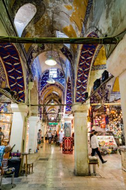 Istanbul, Türkiye - 10 Temmuz 2017: Kapalıçarşı, Istanbul, Türkiye. Dünyanın en büyük ve en eski kapalı piyasalar biridir