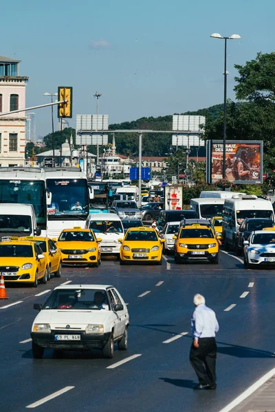 Istanbul Turchia Luglio 2017 Traffico Nel Centro Storico Istanbul — Foto Stock