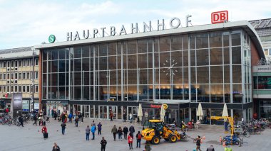 Köln, Almanya - 07 Kasım 2018: Köln Merkez İstasyonu, Almanya, Europe