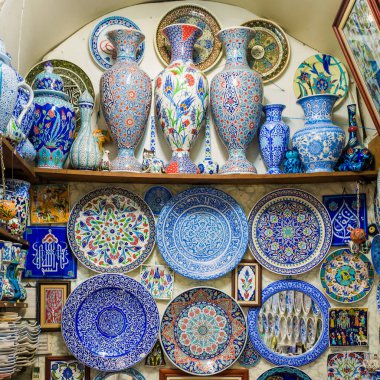 Kapalı Çarşı, Istanbul Türk dekoratif porselen