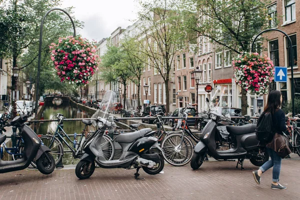 Амстердам Нидерланды Сентября 2017 Года Красивая Улица Амстердама Мост — стоковое фото