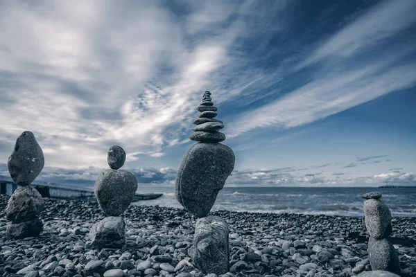 Balans Stenen Tegen Zee — Stockfoto