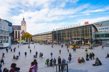 Köln, Almanya - 07 Kasım 2018: Köln Merkez İstasyonu, Almanya, Europe